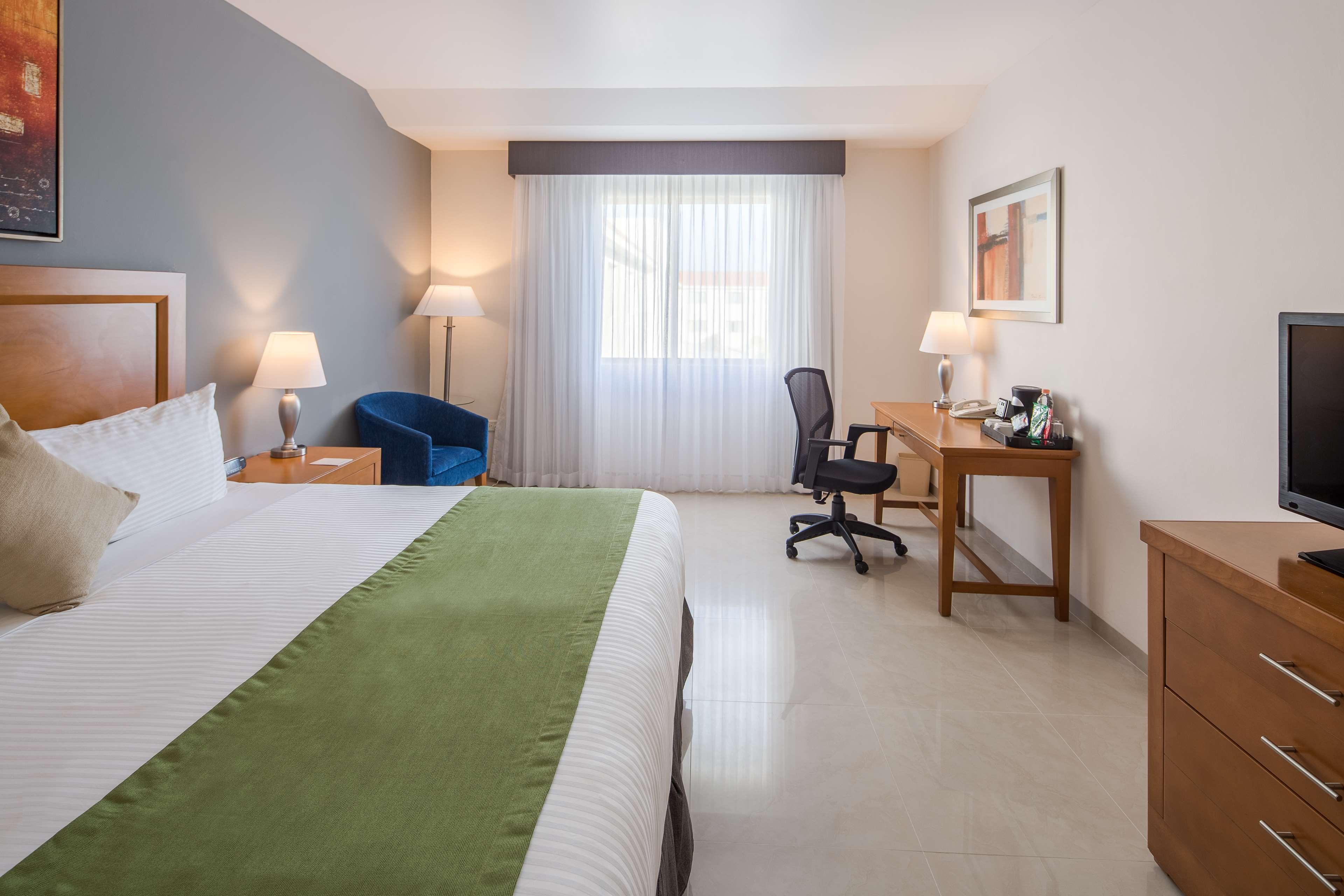 Hotel Wyndham Garden Playa del Carmen Exterior foto A typical hotel room